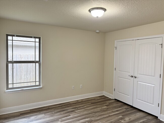 Building Photo - 5143 Carmell Ridge Cir