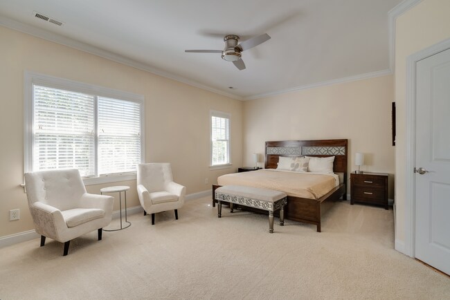 Building Photo - 117 Buckhurst Dr