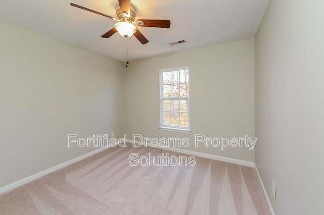 Building Photo - 15 Dillingham Pl
