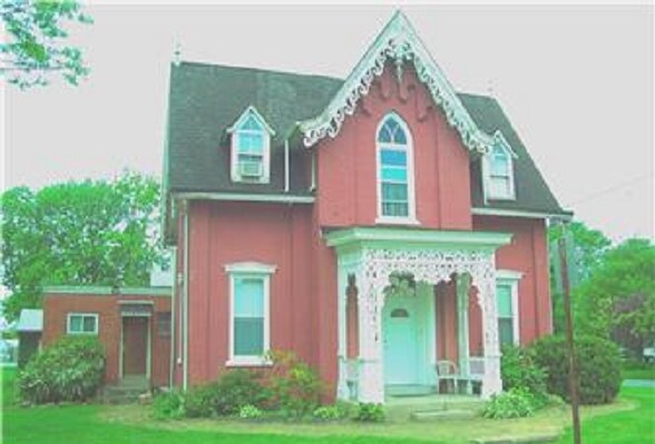 Primary Photo - 101 S Kemp St