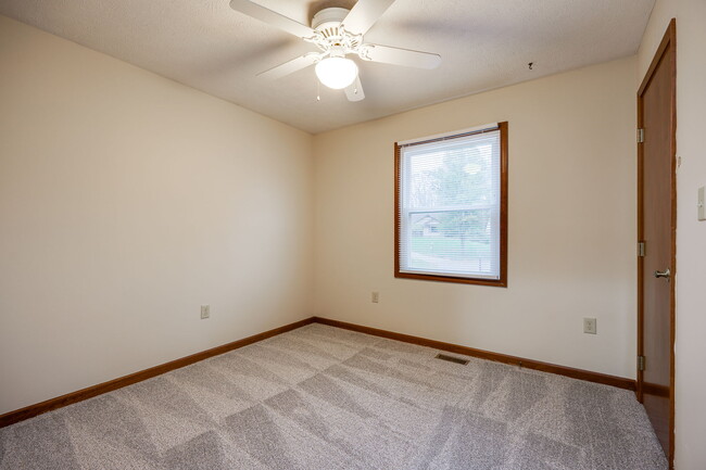 Building Photo - 4527 Williamsport Dr