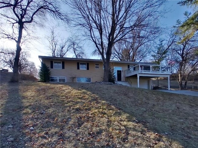 Primary Photo - 1475 Valley Dr