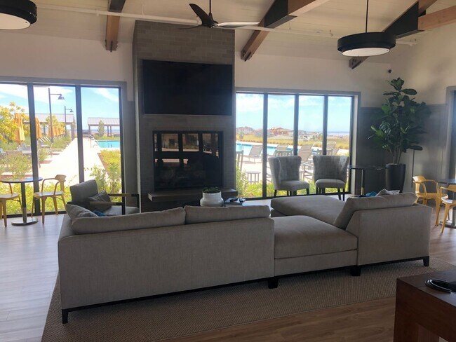 Building Photo - BEAUTIFUL HOME IN FOLSOM IN GATED COMMUNITY!!