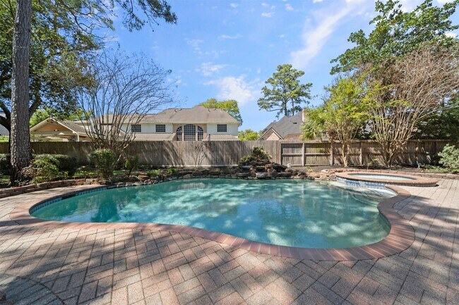Building Photo - 13714 Gainesway Dr