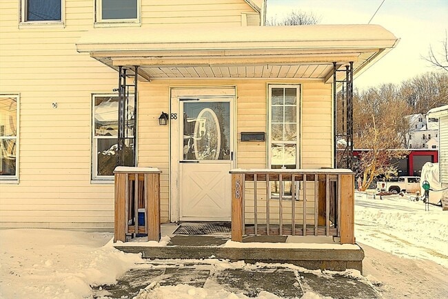 Building Photo - 88 Baker St