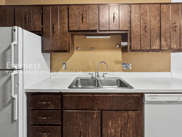 Building Photo - 16359 W 10th Ave