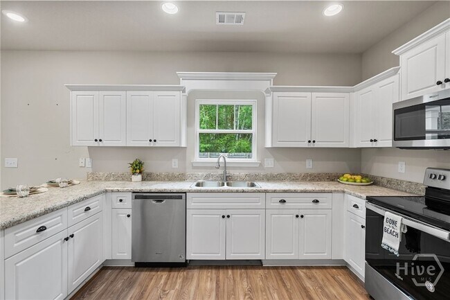 Building Photo - 211 Crosswinds Dr