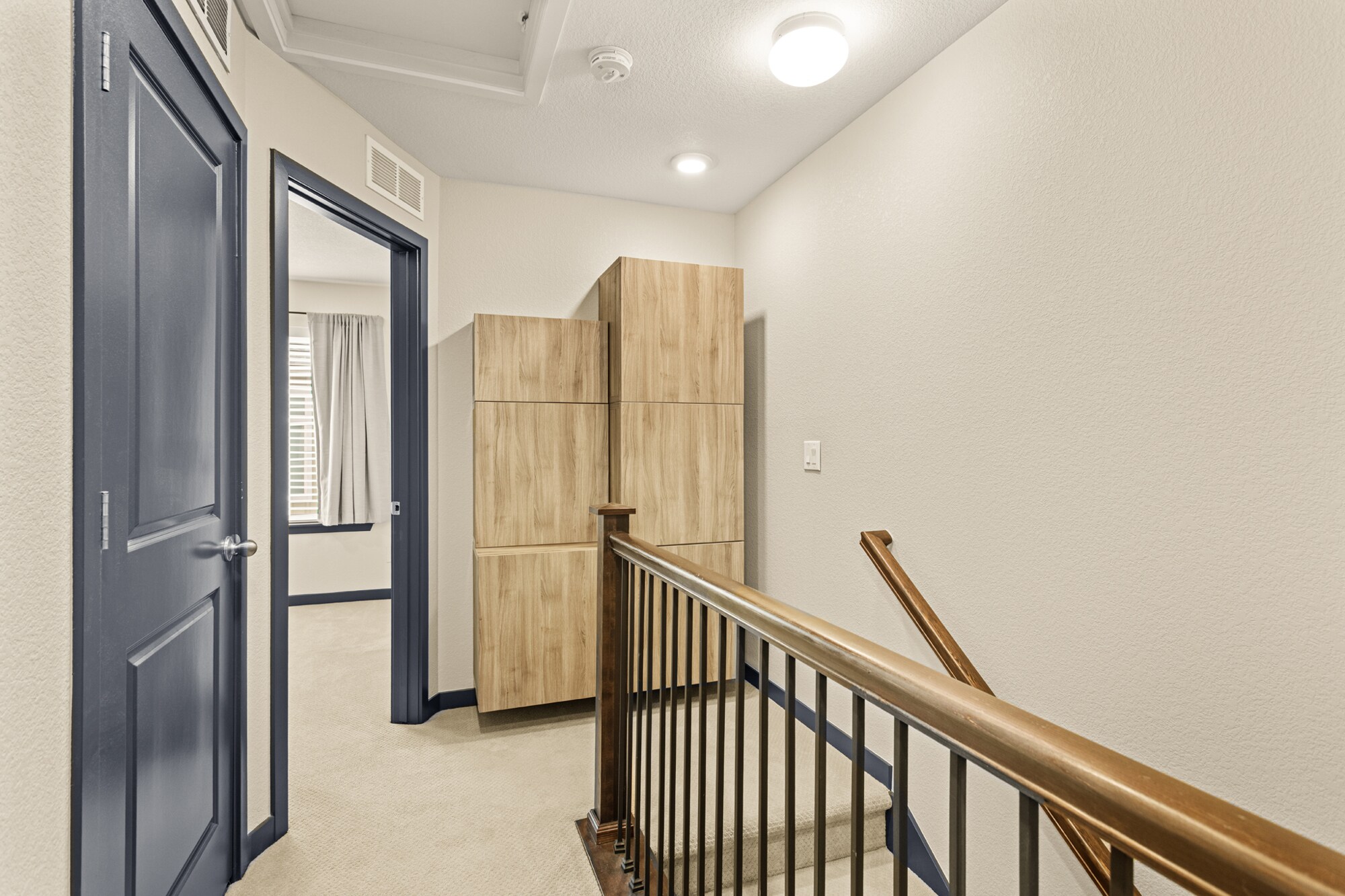 Building Photo - 2840 S Fox Ct