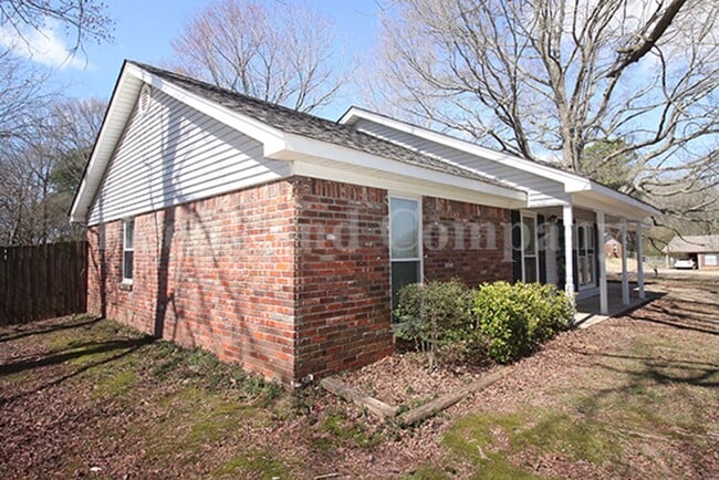 Building Photo - 5901 Tishomingo Dr