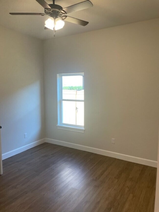 Building Photo - 7328 Mountain View Rd