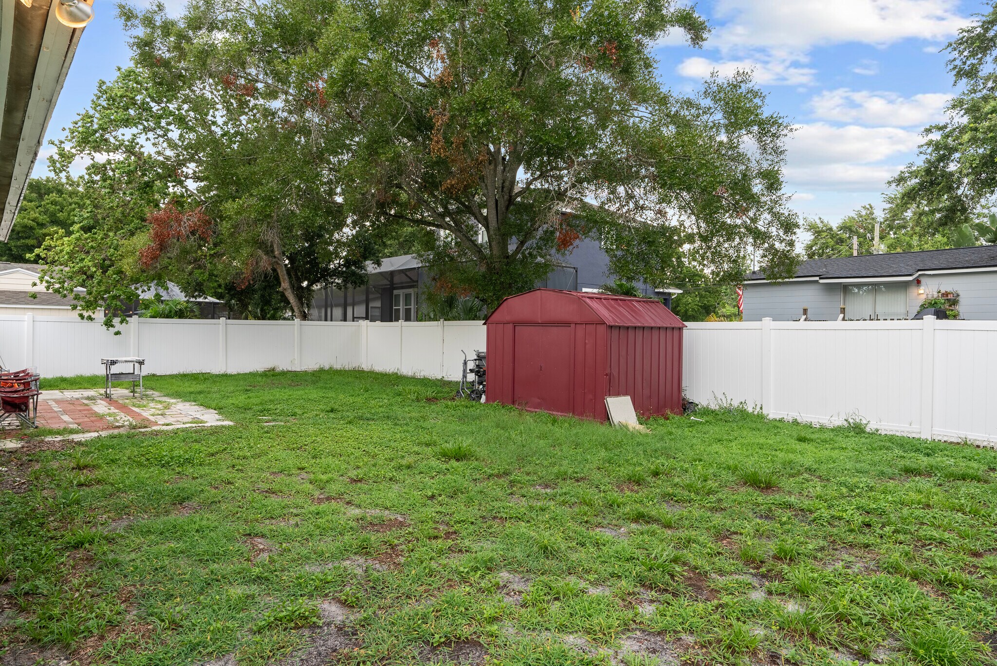 Building Photo - 3011 W Van Buren Dr