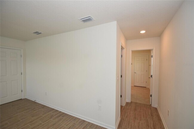 Building Photo - 32 Windsor Ter