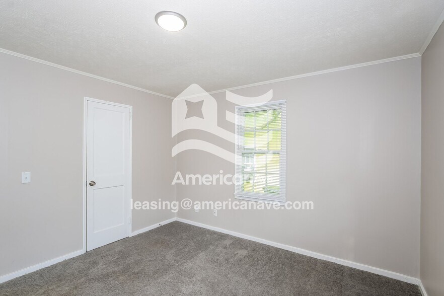 Building Photo - 2065 Telfair St