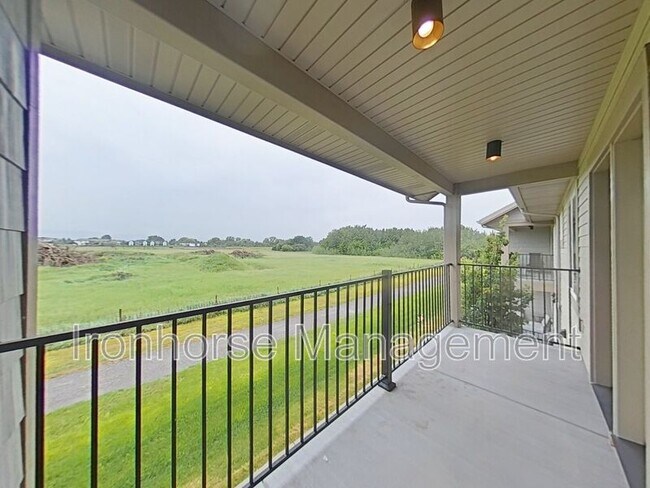 Building Photo - 2930 Warbler Way
