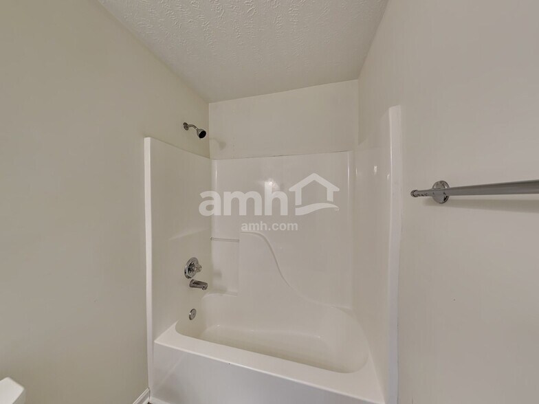 Building Photo - 3620 Belvidere Ct