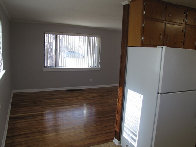 Building Photo - 4010 Jay Street, Unit 4010