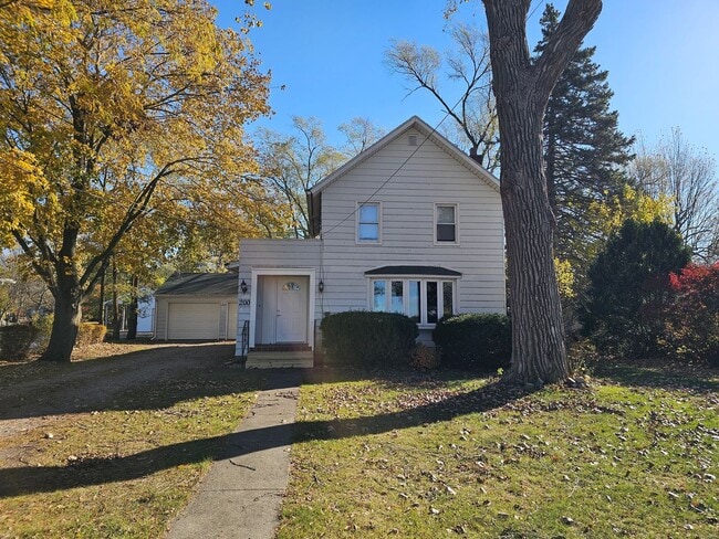 Building Photo - Great Two Bedroom Home in Haskins