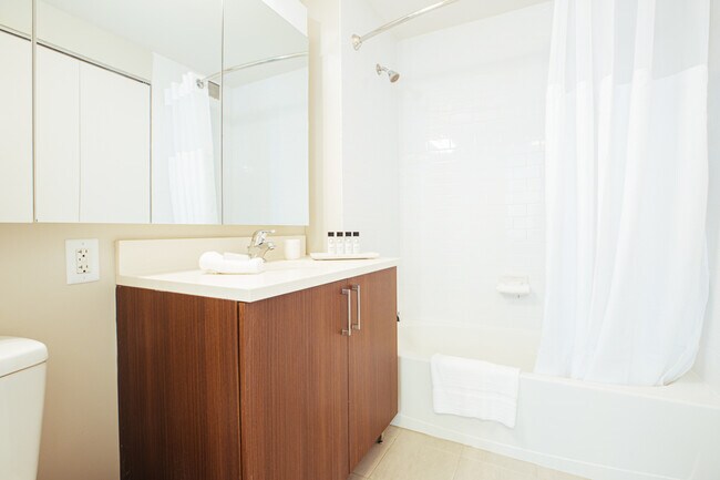 Building Photo - 282 11th Ave