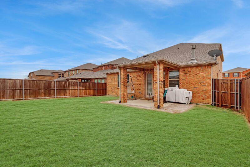 Building Photo - 2009 Tawakoni Dr