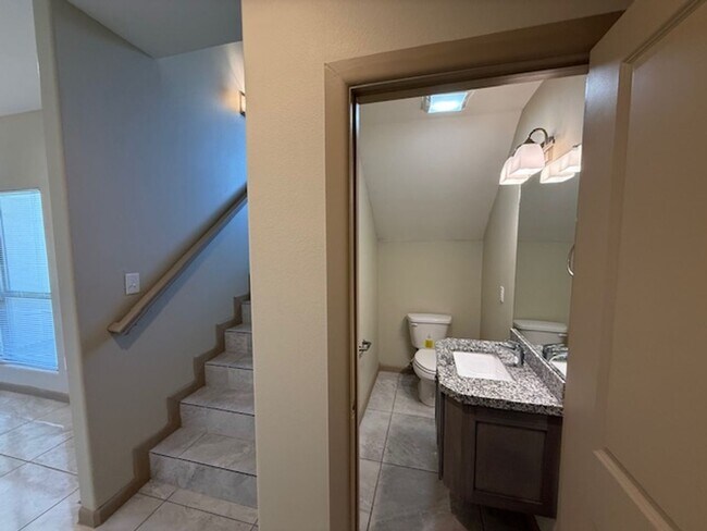 Building Photo - THE DORADO CONDOMINIUMS