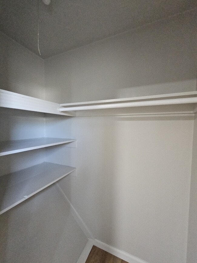 Building Photo - 723 Atterbury Ct