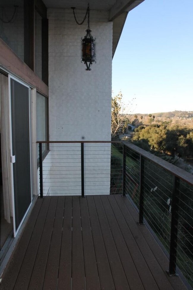 Building Photo - 2Bed/2.5Bath Home in Bonsall w/ a View~ Cl...