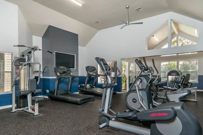 Building Photo - 541 Cutwater Ln