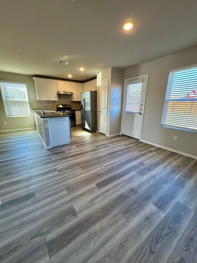 Building Photo - Bulverde Area - Hidden Trails Subdivision 3 beds 2 bath Home for Rent