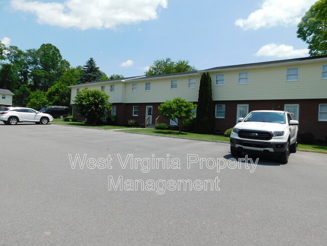 Building Photo - 127 Cardinal Wy