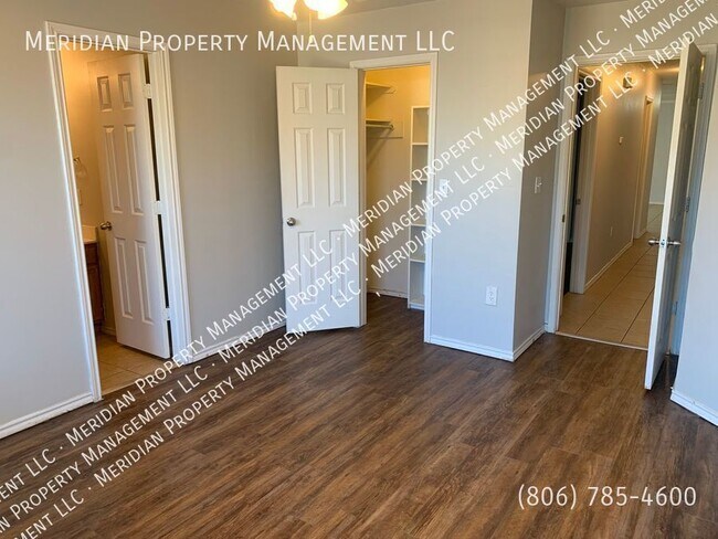 Building Photo - 305 North Chicago-