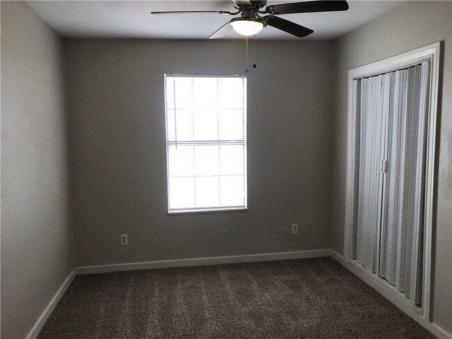 Building Photo - 5217 Williams Dr