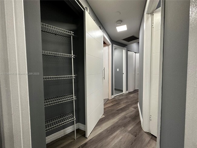 Building Photo - 691 SW 158th Way