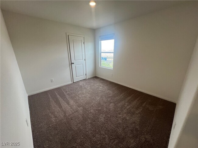 Building Photo - 9058 Rivington Ave