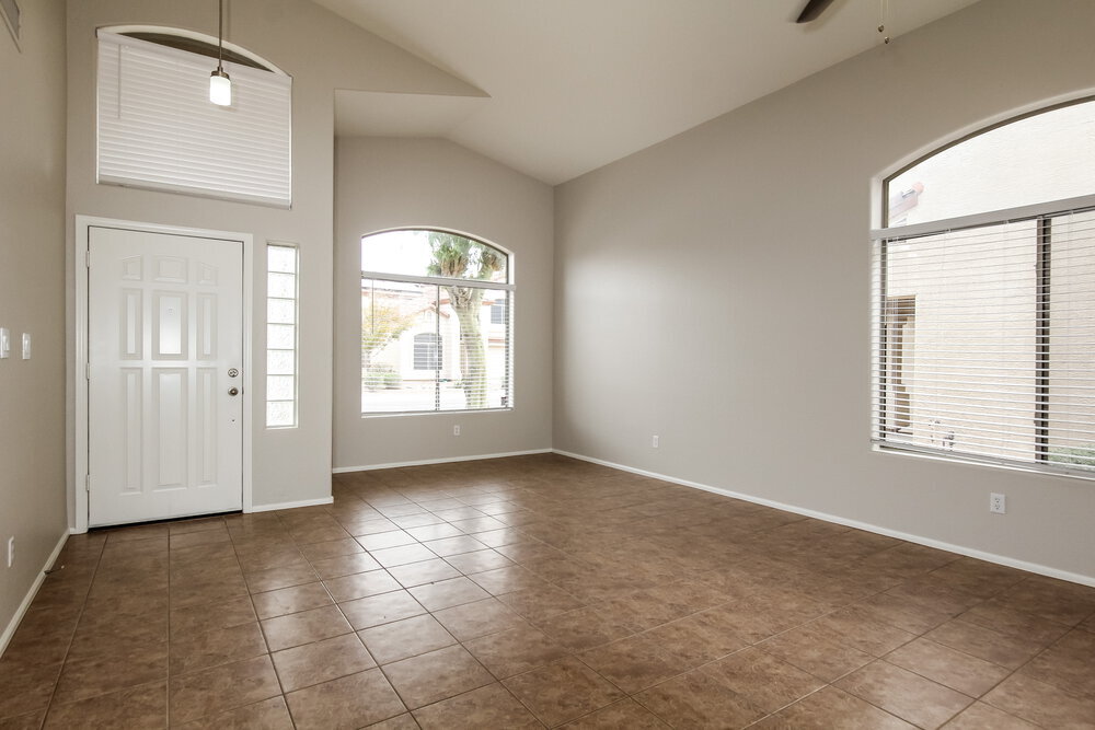 Building Photo - 5722 N 124th Ln