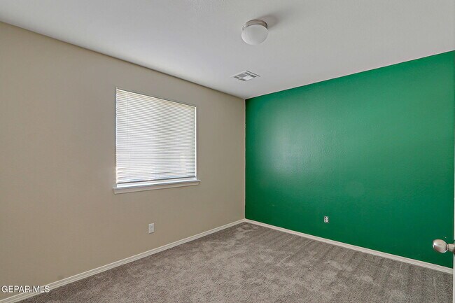 Building Photo - 11470 Dawn Vw Rd