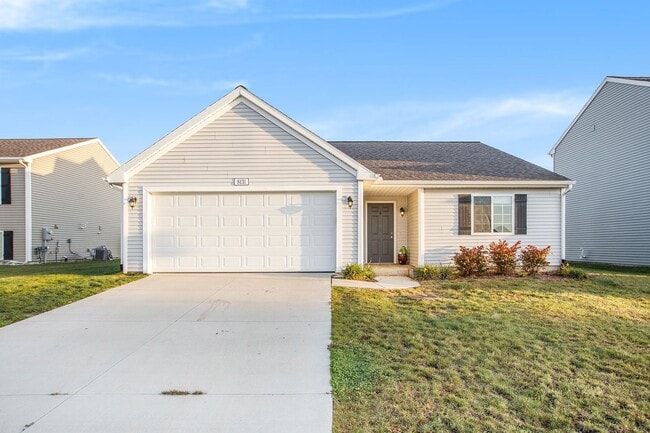 Building Photo - Newer Home for Lease Richland Schools - Available October 21st