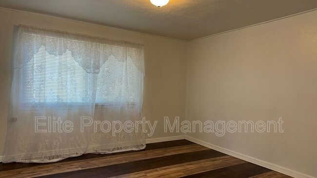 Building Photo - 505 Orange St