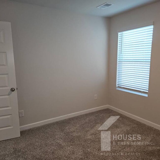 Building Photo - 185 Vickery Rd