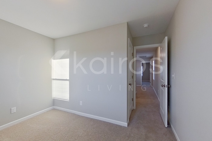 Building Photo - 844 Silent Barge Cv