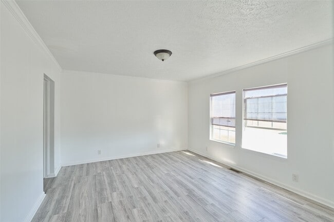 Building Photo - 928 Coen Rd