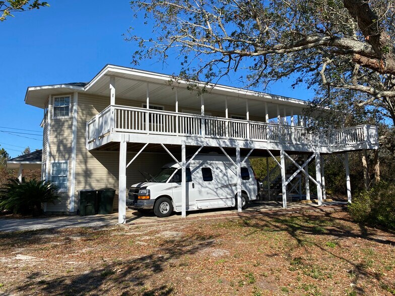 Building Photo - 5802 Monterey Ave