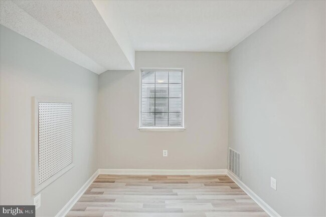 Building Photo - 12901 Churchill Ridge Cir