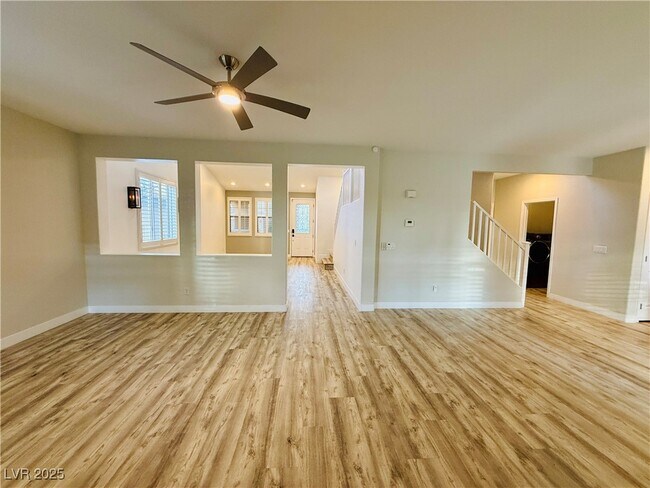 Building Photo - 777 Valley Rise Dr