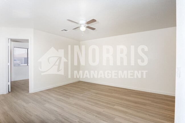 Building Photo - Perfect Duplex in Arizona City