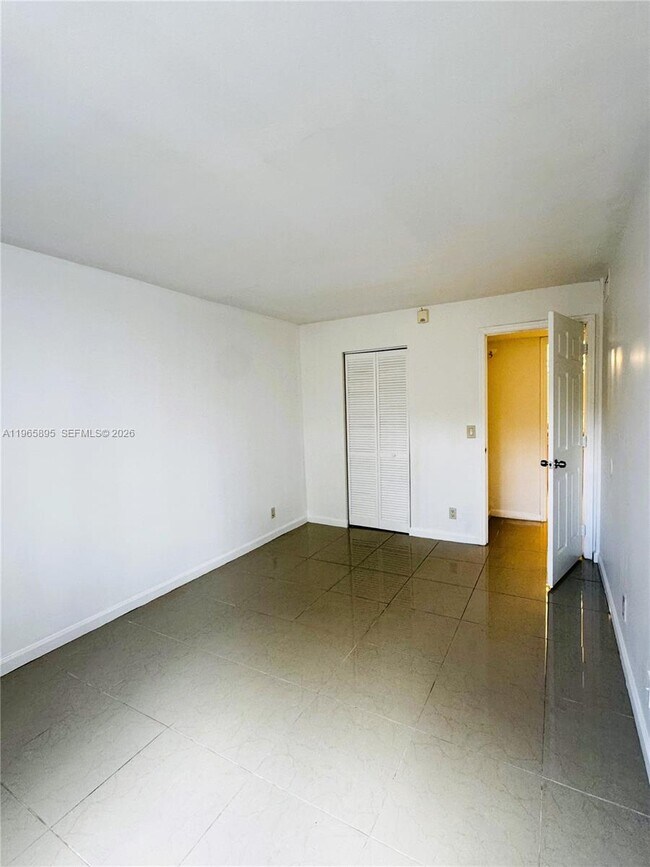 Building Photo - 10725 Cleary Blvd