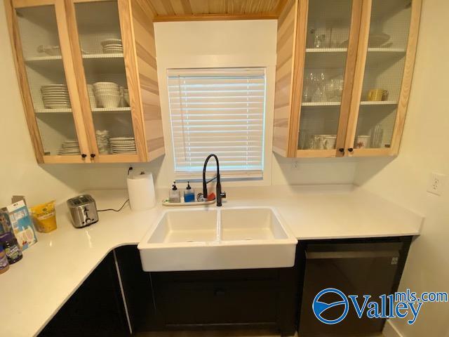 Building Photo - 1236 Oshaughnessy Ave NE