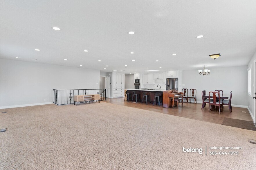 Building Photo - 428 N 200 E