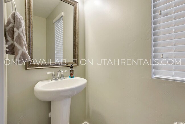 Building Photo - 5073 W Arete Wy