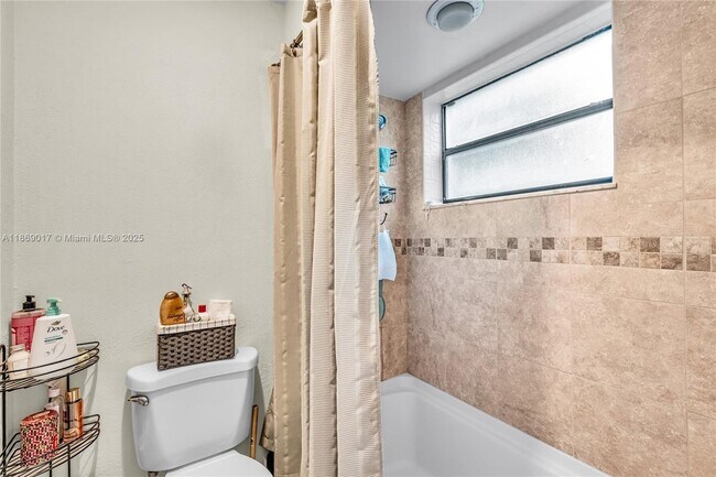 Building Photo - 2511 NW 56th Ave