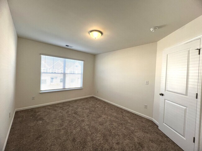 Building Photo - Brand New 3 Bedroom Townhome Available NOW...